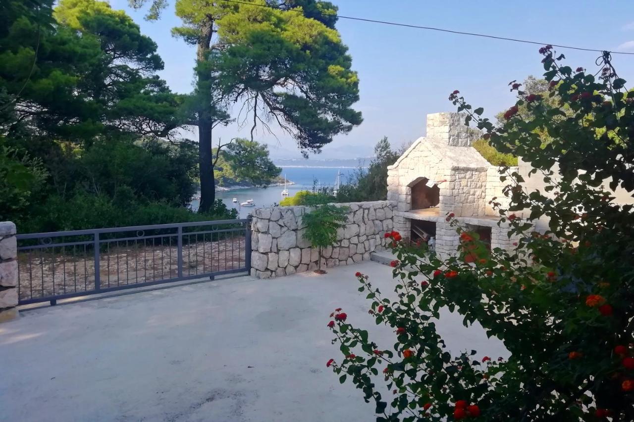 Apartments By The Sea Cove Saplunara, Mljet - 4896 Maranovići エクステリア 写真